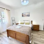 Nyaraló Casa Garces *