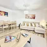 Casa Garces Nyaraló *